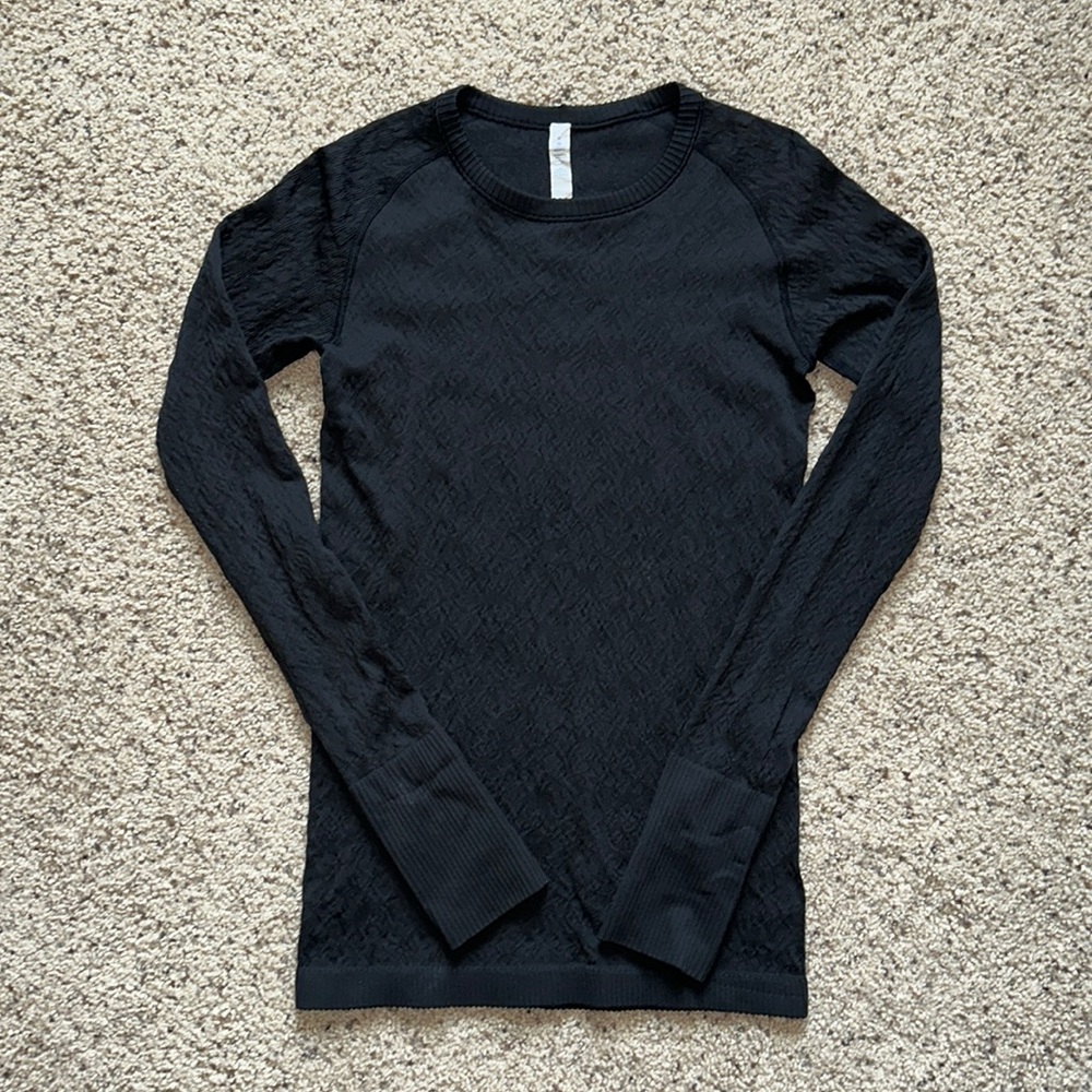 Lululemon long sleeve top